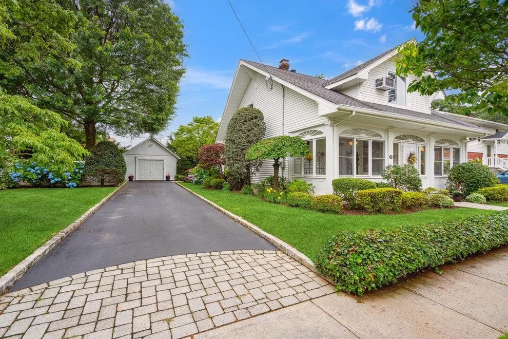 Unit for sale at 101 Norwood Avenue, Hempstead, NY 11565