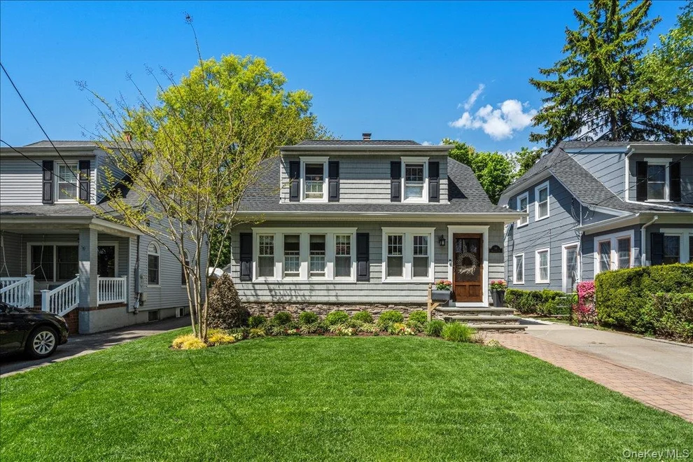 Unit for sale at 94 Roosevelt Street, Hempstead, NY 11530