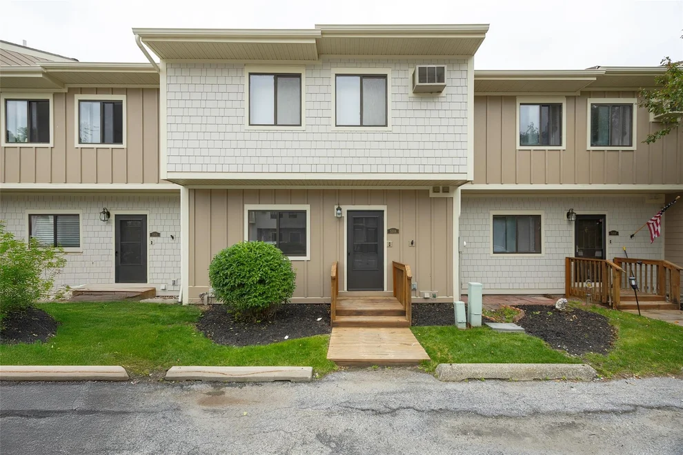 Unit for sale at 5306 Chelsea Cove N, Beekman, NY 12533