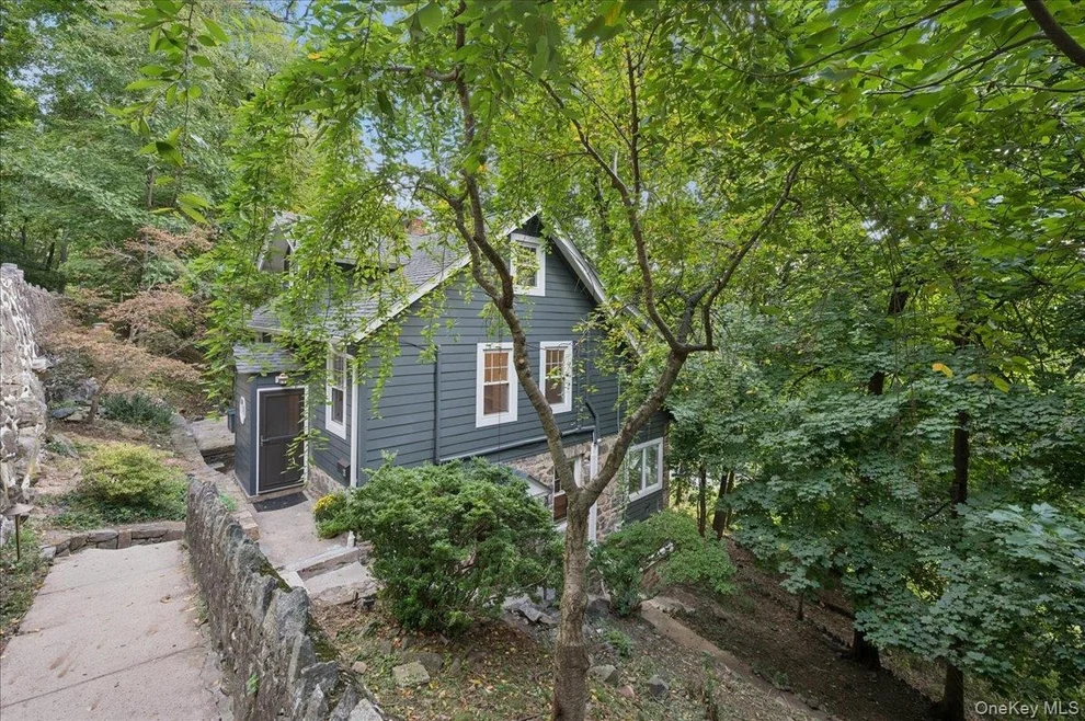 Unit for sale at 21 Cliff Street, Greenburgh, NY 10706