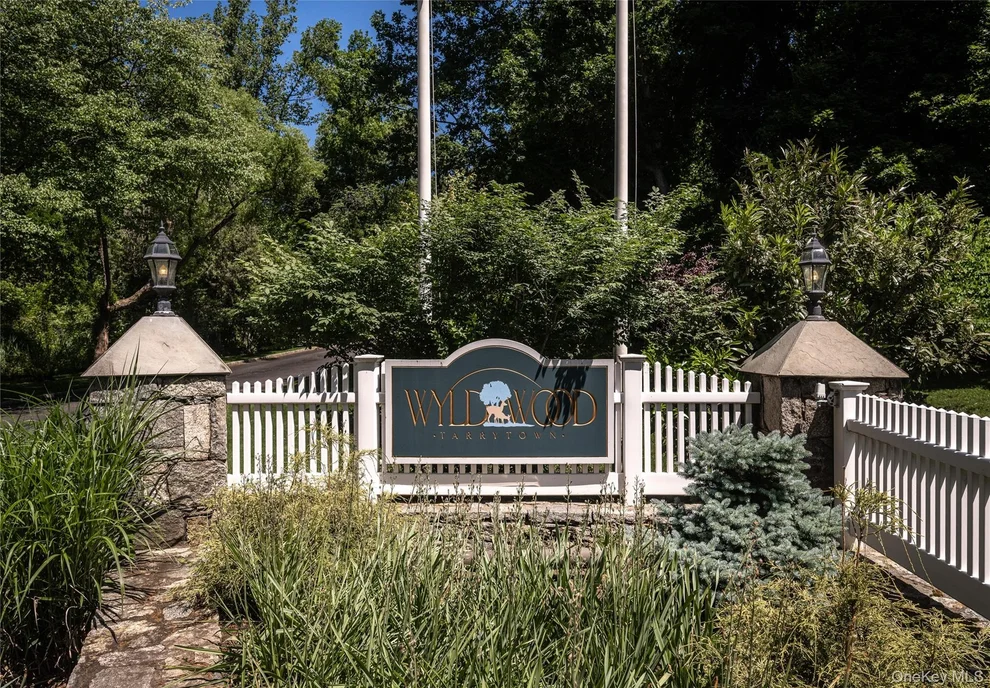 Unit for sale at 40 Trailhead Lane, Greenburgh, NY 10591