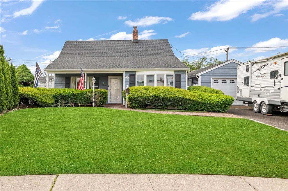Unit for sale at 25 Castle Lane, Hempstead, NY 11756