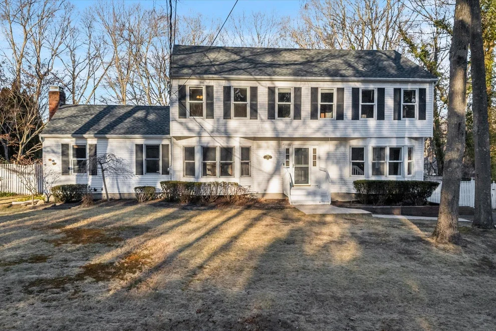 Unit for sale at 29 Water Road, Brookhaven, NY 11778