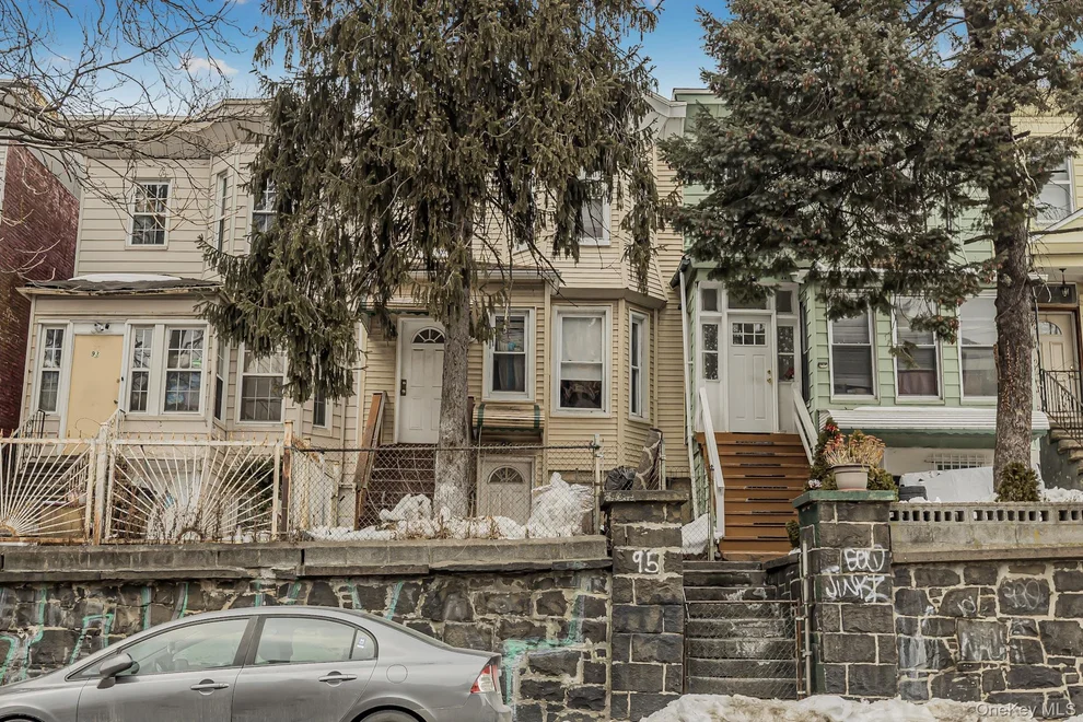 Unit for sale at 95 Palisade Avenue, Yonkers, NY 10701