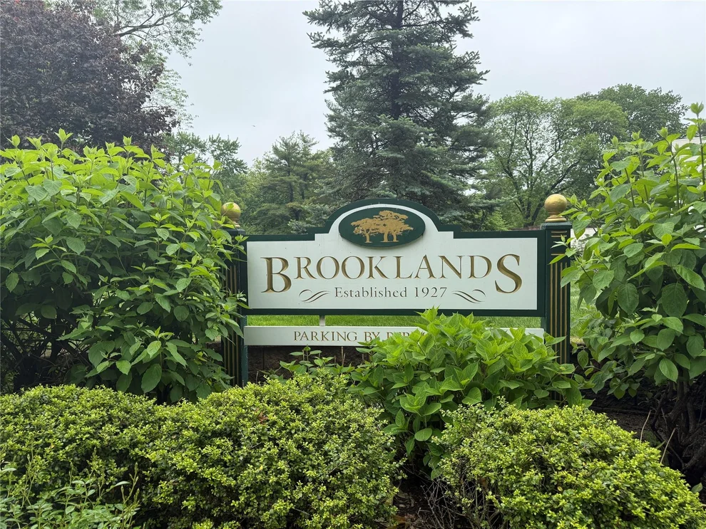 Unit for sale at 2 Brooklands, Yonkers, NY 10708