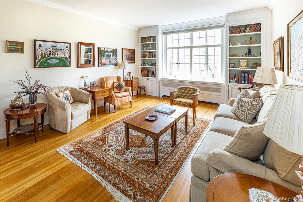 Unit for sale at 7 Tanglewylde Avenue, Eastchester, NY 10708