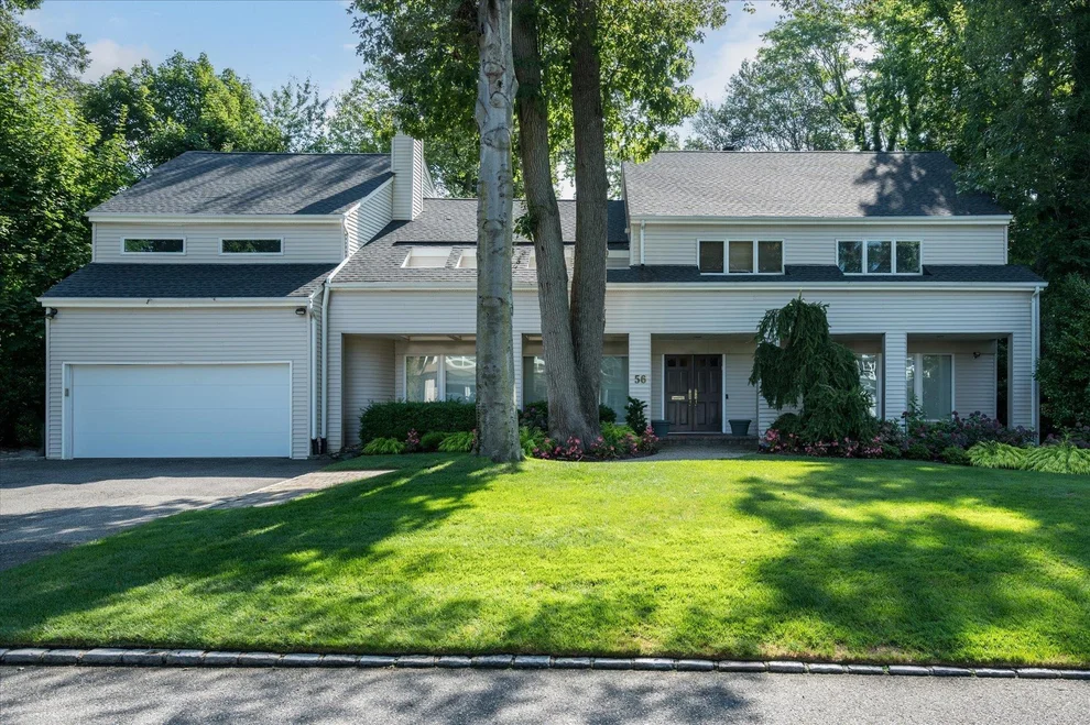 Unit for sale at 56 Oakdale Lane, North Hempstead, NY 11577
