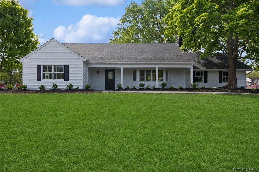 Unit for sale at 4 Blackwell Lane, Brookhaven, NY 11790