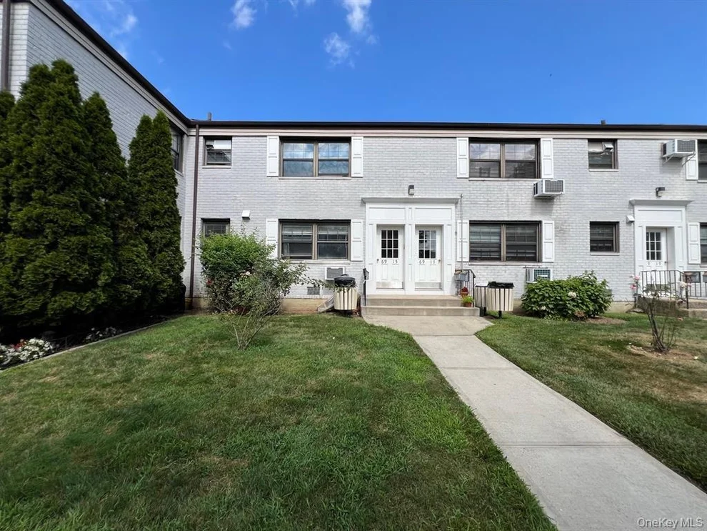 Unit for sale at 69-15 136th St, New York, NY 11367