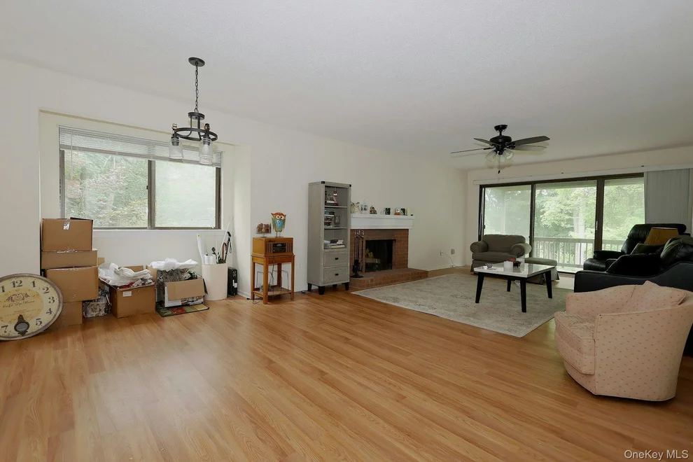 Unit for sale at 129 Heritage Hills, Somers, NY 10589