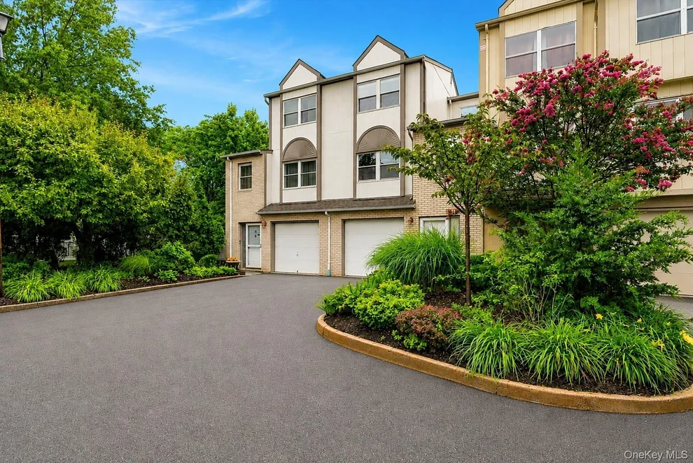 Unit for sale at 20 Milford Court, Clarkstown, NY 10954