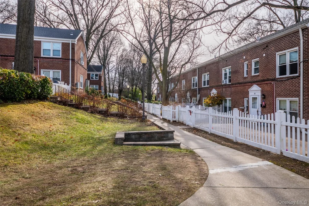 Unit for sale at 100 Hilltop Acres, Yonkers, NY 10704