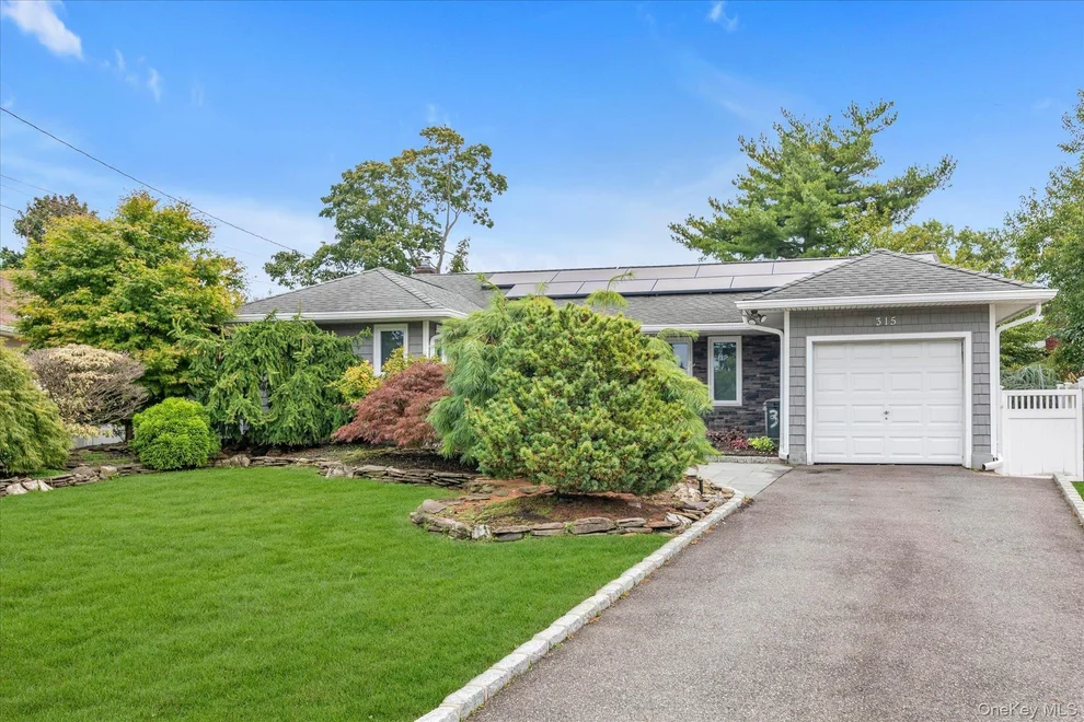 Unit for sale at 315 Cherry Place, Hempstead, NY 11554