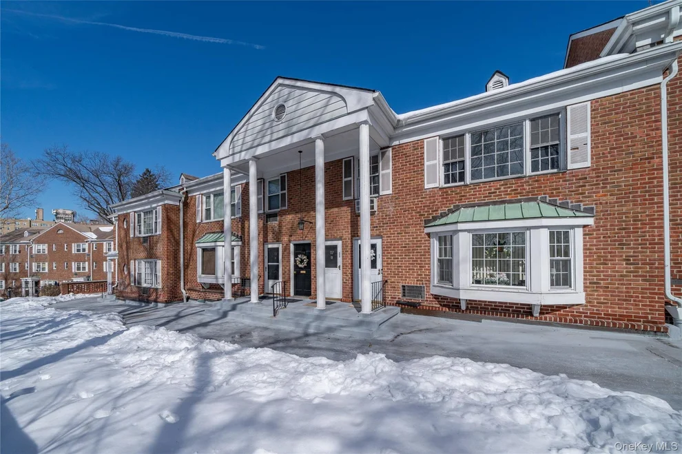 Unit for sale at 172 Lawrence Park Terrace, Yonkers, NY 10708