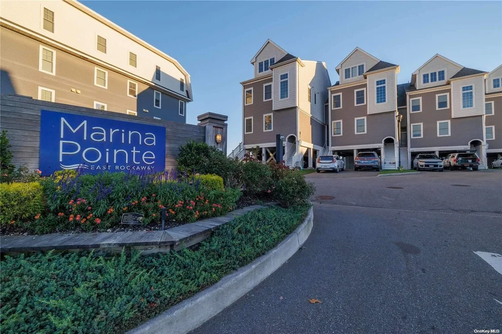 Unit for sale at 432 Marina Pointe Drive, Hempstead, NY 11518