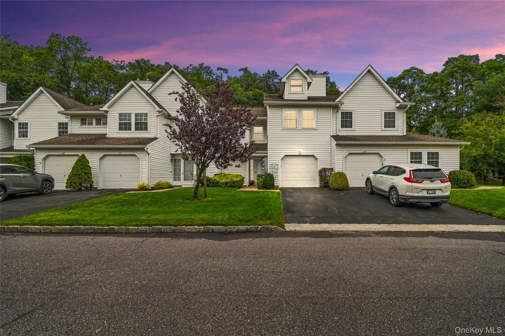 Unit for sale at 170 Thomas Lane, Brookhaven, NY 11733