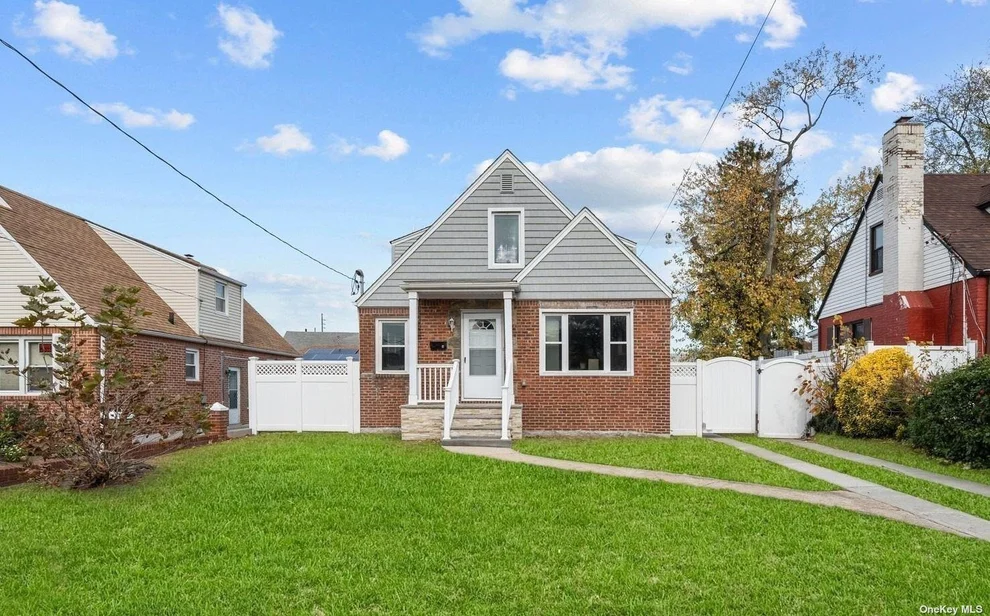 Unit for sale at 8 Alden Avenue, Hempstead, NY 11580