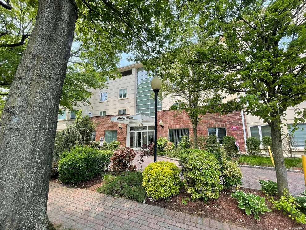 Unit for sale at 171 Great Neck Road, North Hempstead, NY 11021