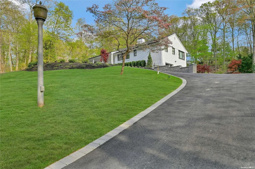 Unit for sale at 14 Bruce Lane, Huntington, NY 11768