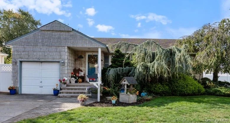 Unit for sale at 68 Thorne Avenue, Oyster Bay, NY 11758