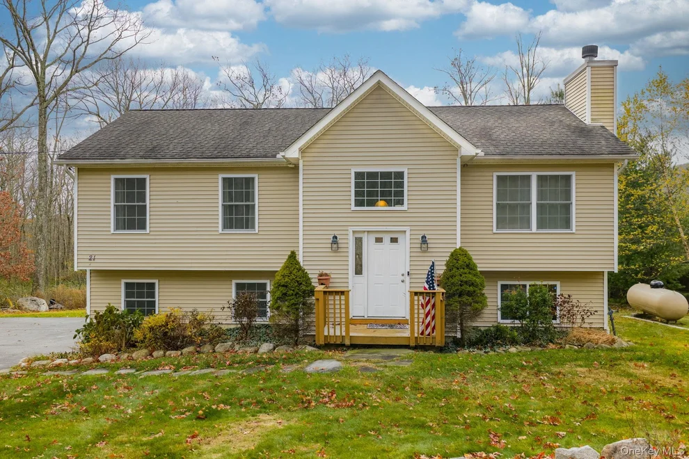 Unit for sale at 21 Hoeppner Drive, Mamakating, NY 12790