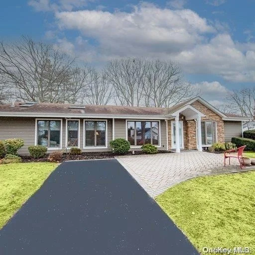 Unit for sale at 91 Warren Avenue, Islip, NY 11779