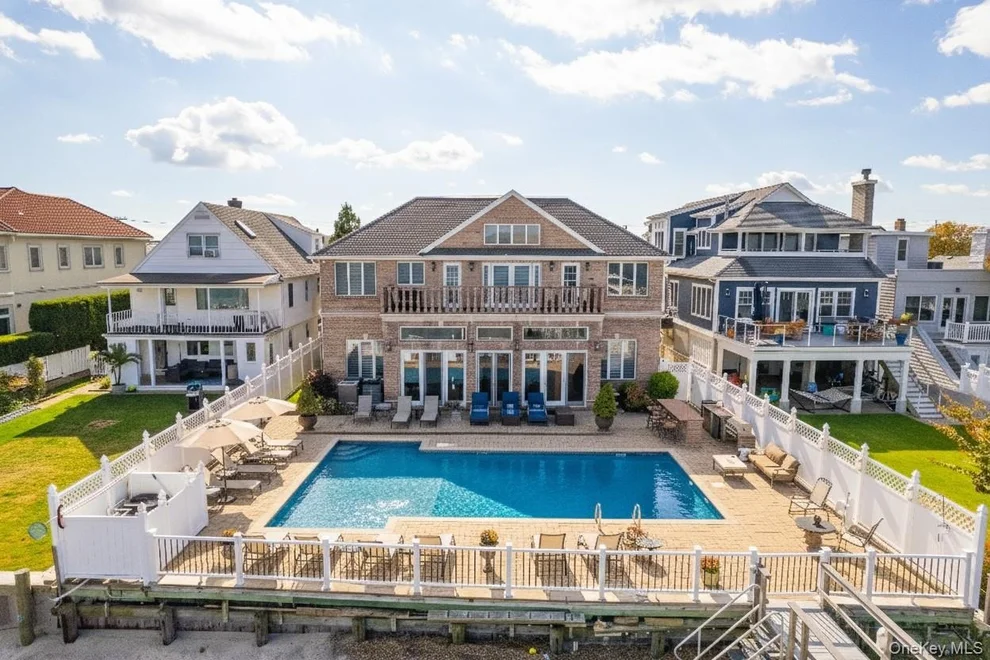 Unit for sale at 51 Bay Street, Hempstead, NY 11561