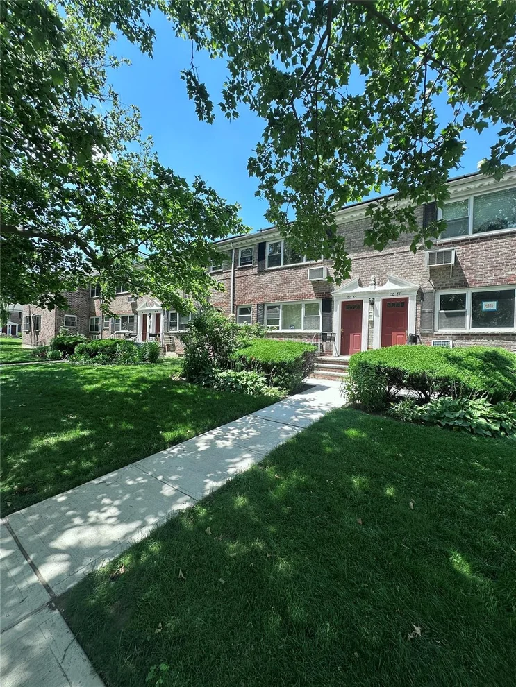 Unit for sale at 150-85 70th Rd, New York, NY 11367