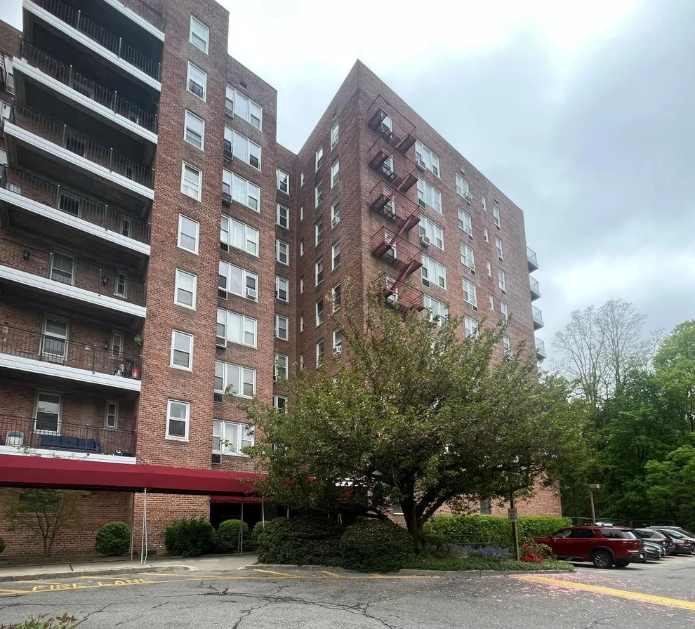 Unit for sale at 245 Rumsey, Yonkers, NY 10701