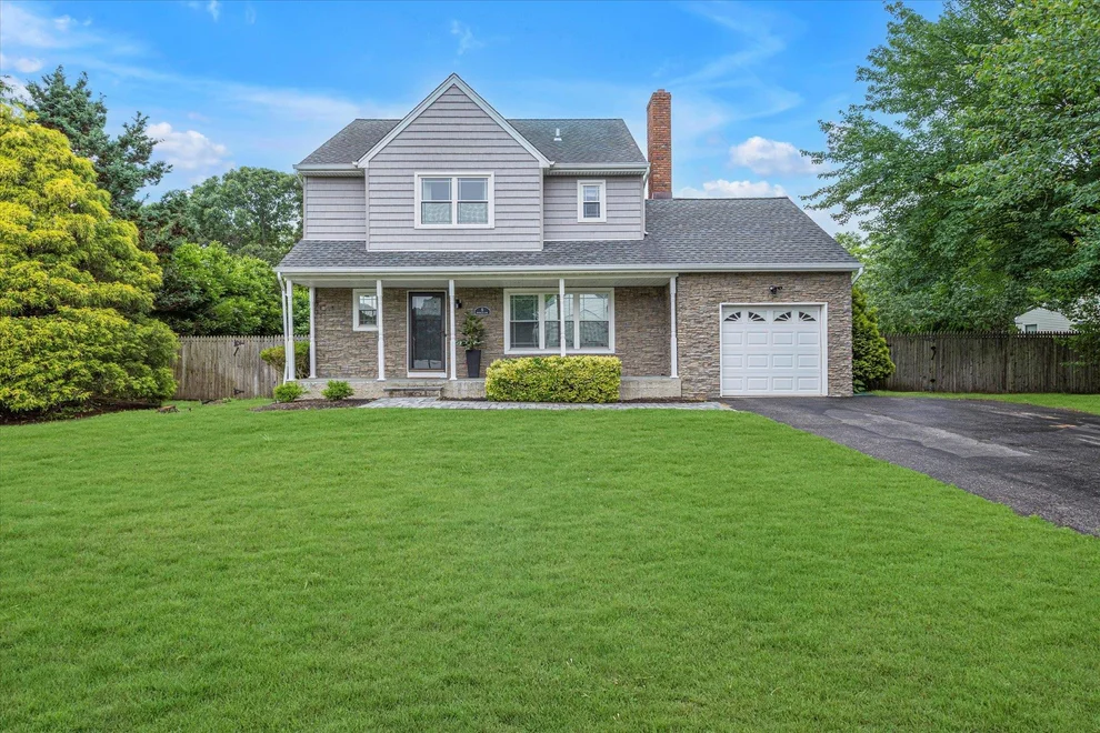 Unit for sale at 5 Michelle Lane, Brookhaven, NY 11784