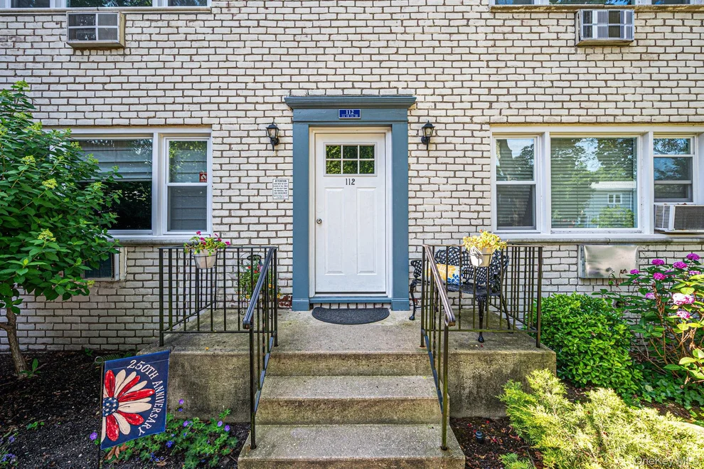 Unit for sale at 112 Cardinal Lane, Islip, NY 11751