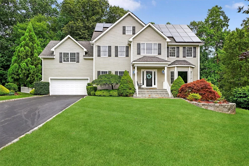 Unit for sale at 32 Waterview Drive, Ossining, NY 10562