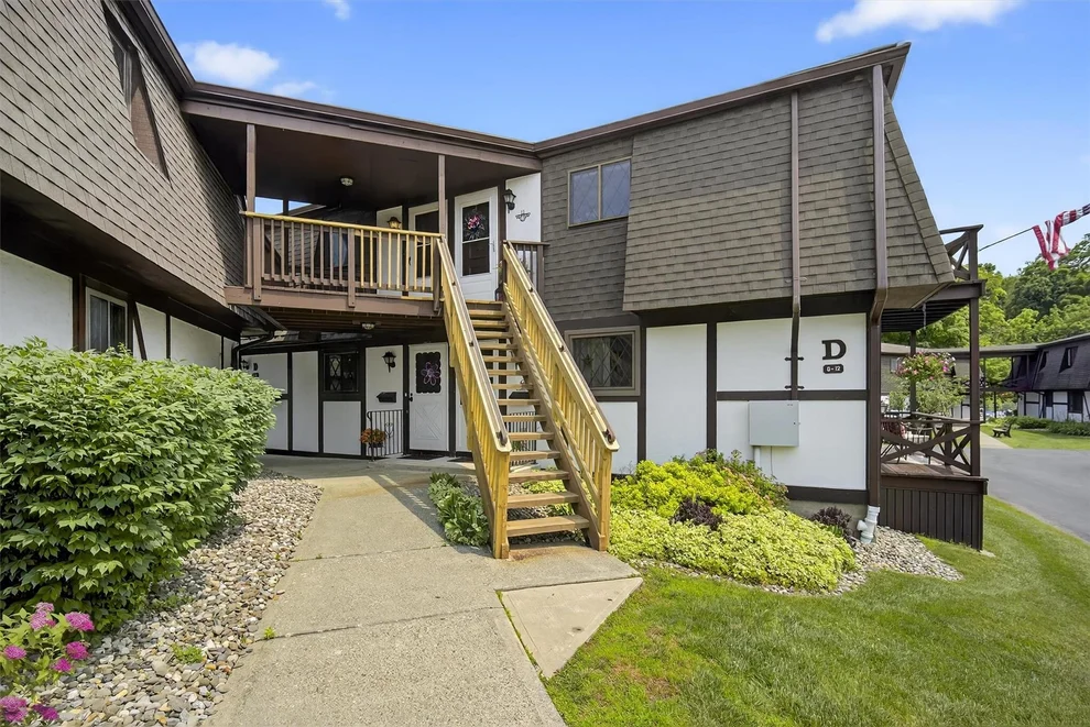 Unit for sale at 129 Main Street, Cornwall, NY 12518
