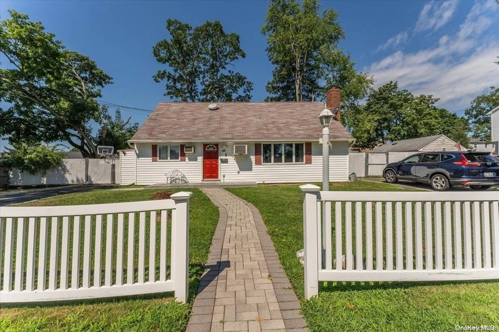Unit for sale at 40 New York Avenue, Babylon, NY 11704
