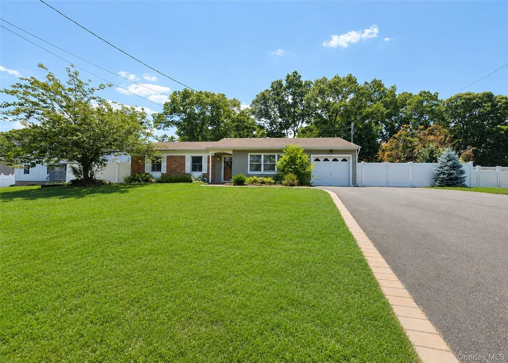 Unit for sale at 4476 Express Drive S, Brookhaven, NY 11779