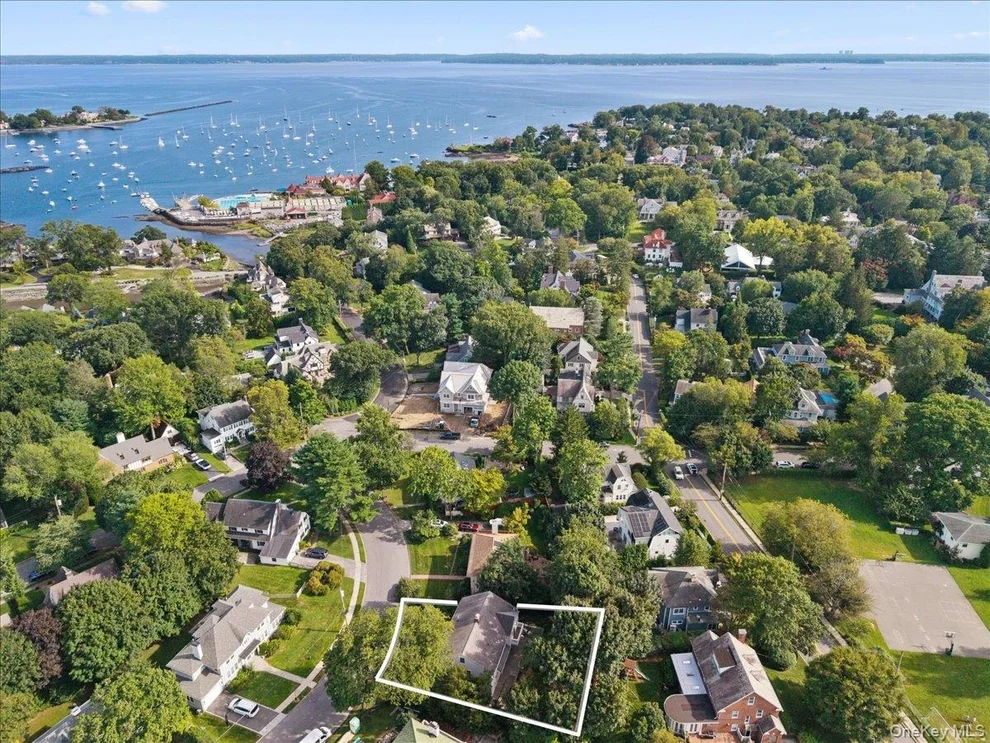 Unit for sale at 8 Lyons Place, Mamaroneck, NY 10538