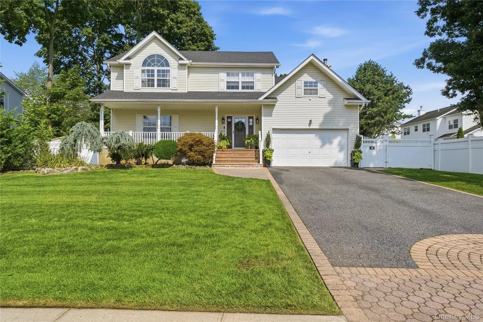 Unit for sale at 1536 Winganhauppauge Road, Islip, NY 11751
