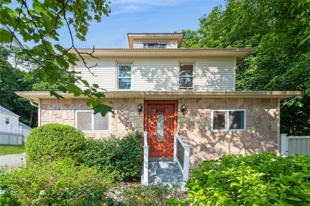 Unit for sale at 405 Roberts Avenue, Yonkers, NY 10703