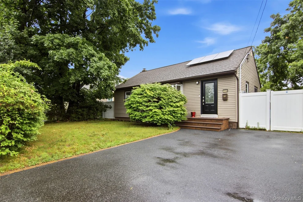 Unit for sale at 114 Davidson Street, Babylon, NY 11798