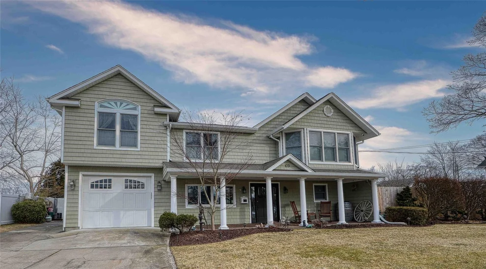 Unit for sale at 103 Dale Drive, Islip, NY 11769