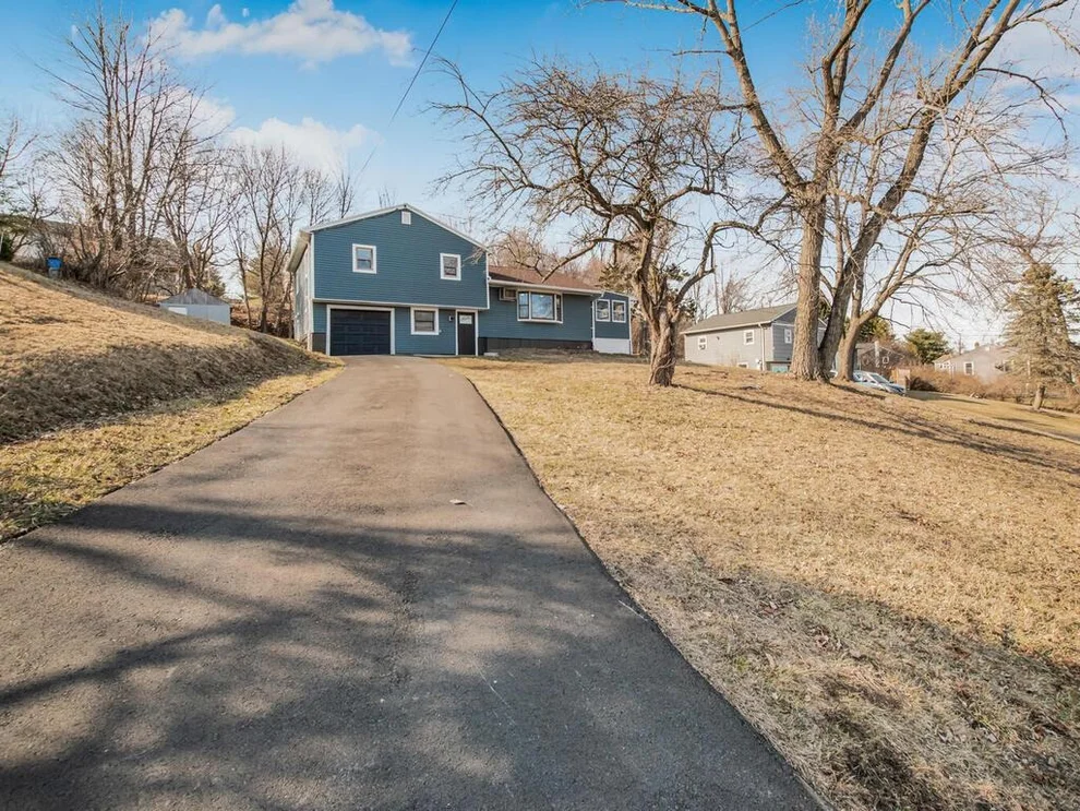 Unit for sale at 11 Nob Circle, Newburgh (Town), NY 12550