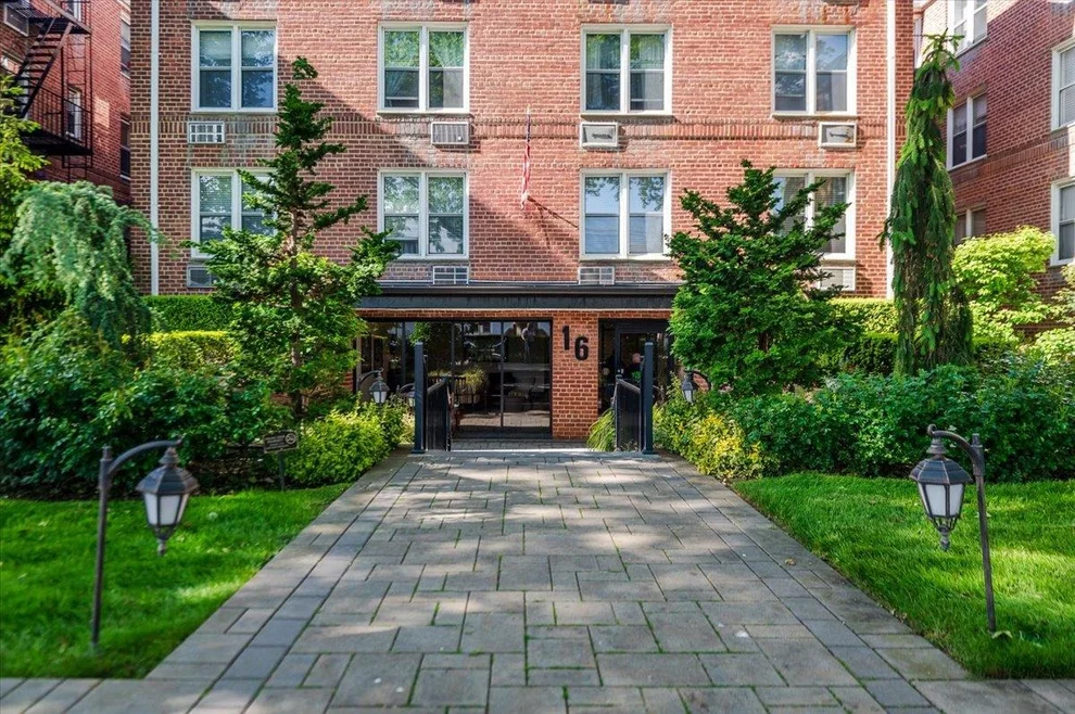 Unit for sale at 16 Main Street, Hempstead, NY 11518