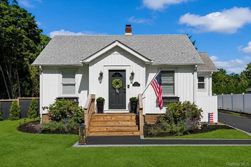 Unit for sale at 22 South Avenue, Smithtown, NY 11787