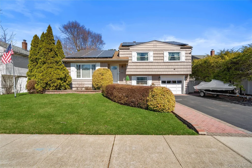 Unit for sale at 34 Glenbrook Road, Oyster Bay, NY 11801