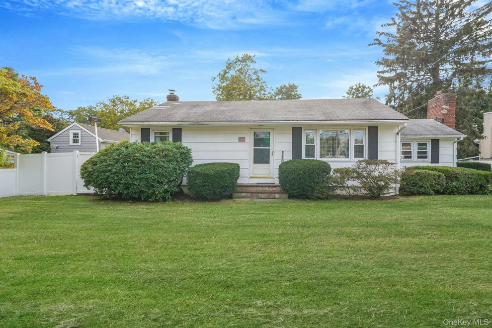 Unit for sale at 77 Lodge Avenue, Huntington, NY 11746