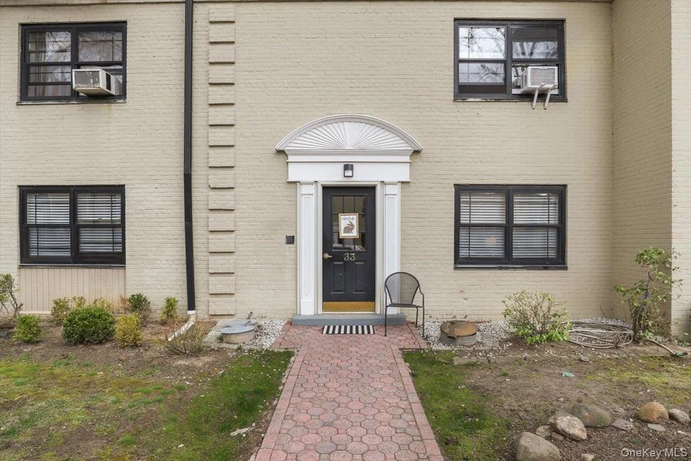 Unit for sale at 33 Manchester Road, Eastchester, NY 10709
