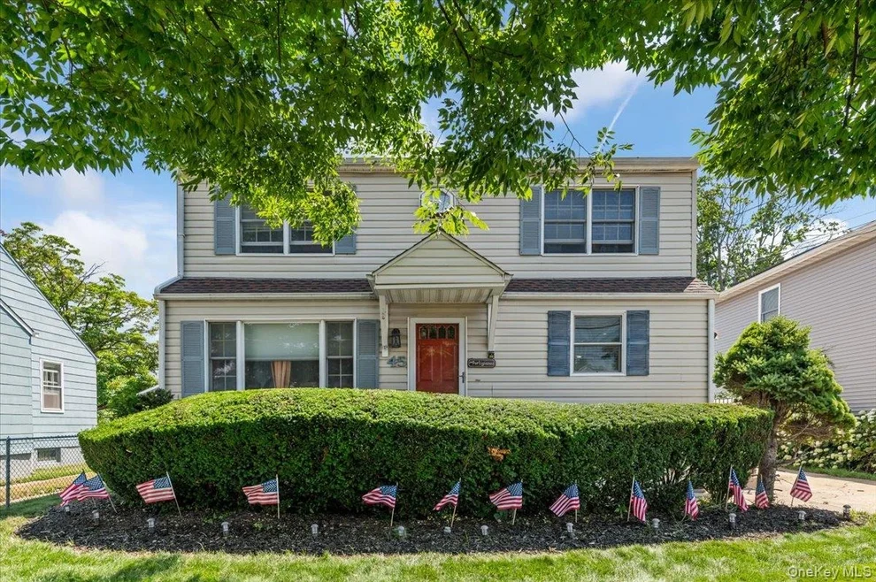 Unit for sale at 45 Concord Avenue, Oyster Bay, NY 11714