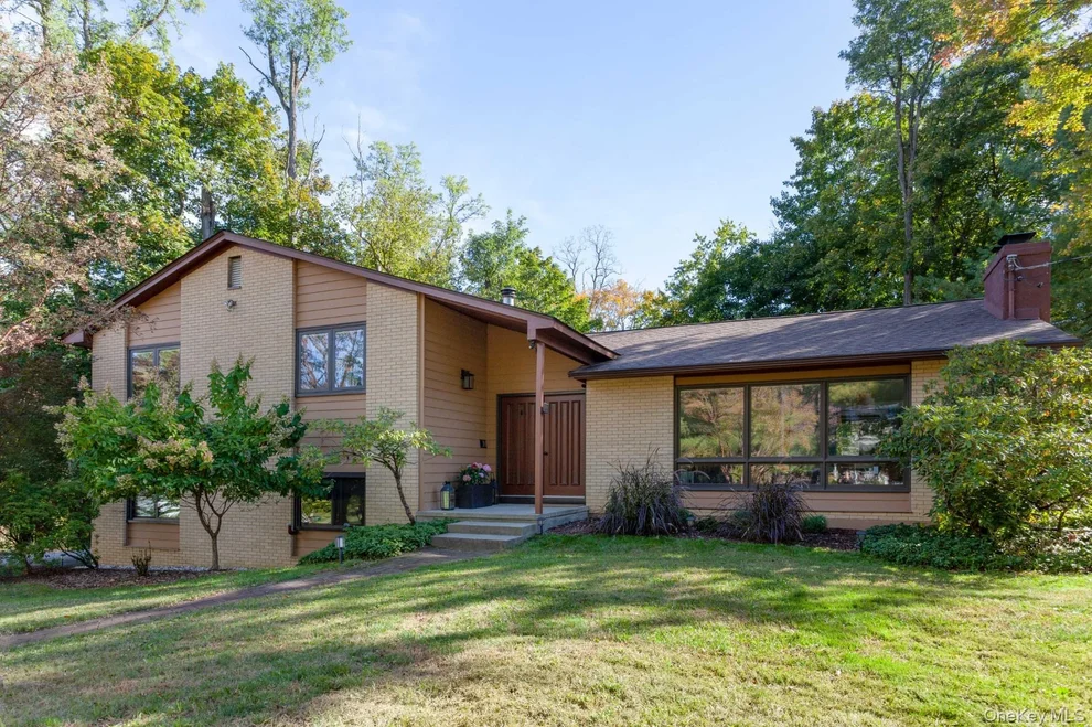 Unit for sale at 14 Old English Way, Wappinger, NY 12590