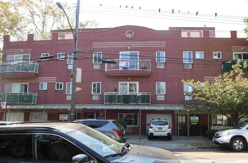 Unit for sale at 41-50 149 Pl, New York, NY 11355