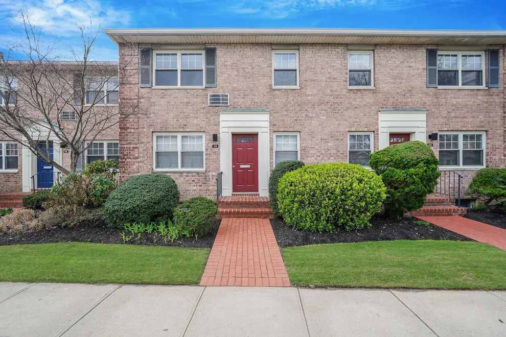 Unit for sale at 414 Merrick Road, Hempstead, NY 11570